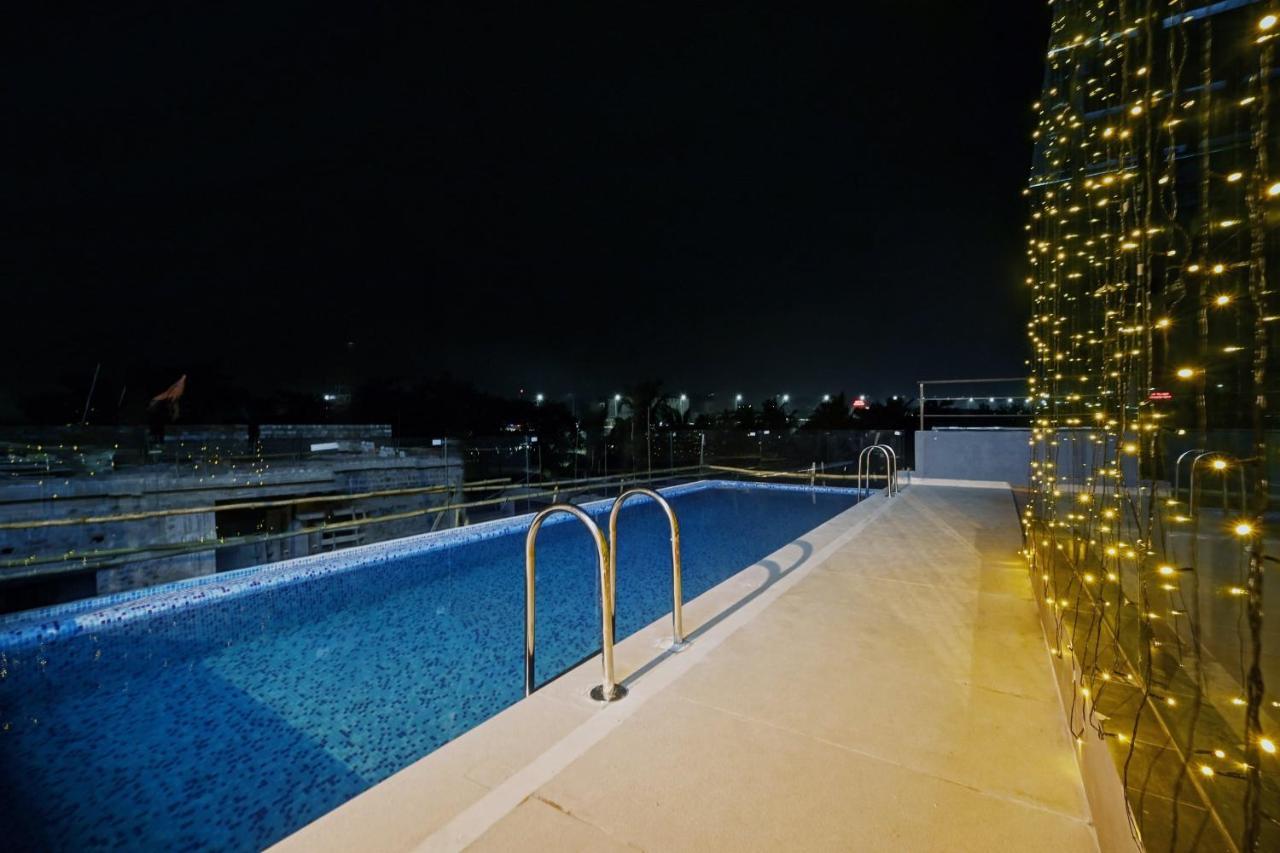 מלון Khandagiri Super Townhouse Oak Hillside Aqua מראה חיצוני תמונה