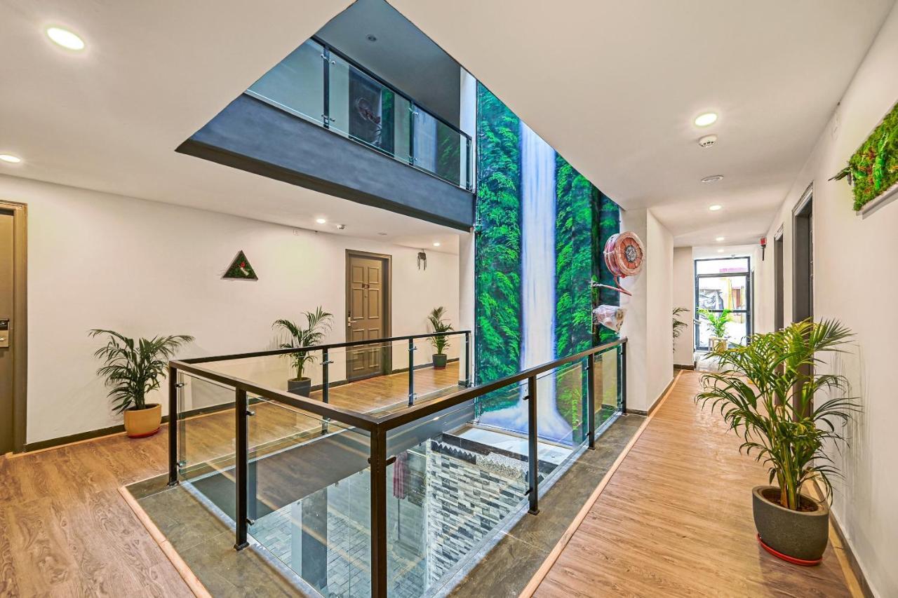 מלון Khandagiri Super Townhouse Oak Hillside Aqua מראה חיצוני תמונה