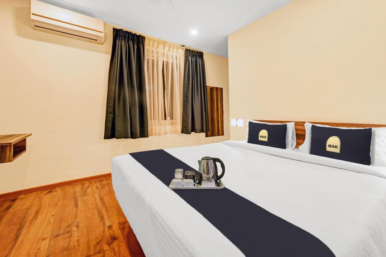מלון Khandagiri Super Townhouse Oak Hillside Aqua מראה חיצוני תמונה