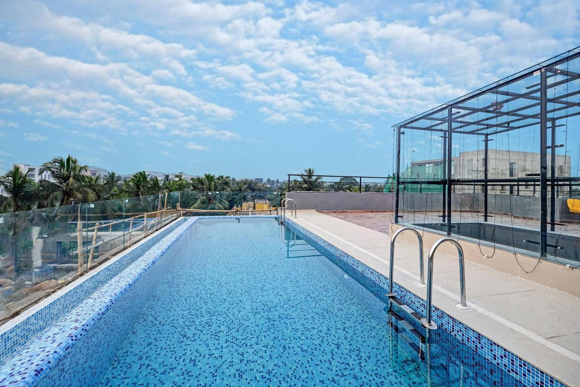 מלון Khandagiri Super Townhouse Oak Hillside Aqua מראה חיצוני תמונה