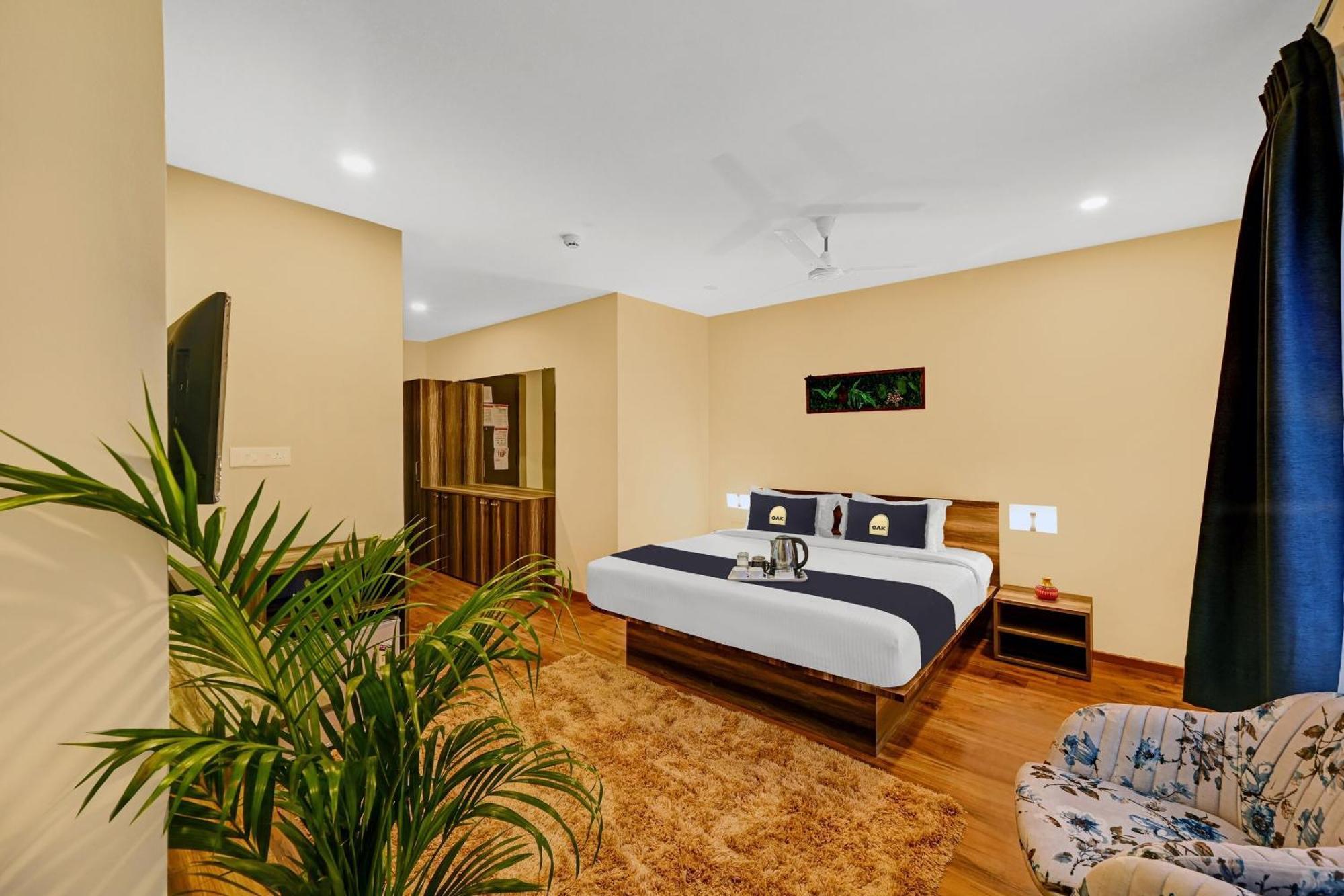 מלון Khandagiri Super Townhouse Oak Hillside Aqua מראה חיצוני תמונה